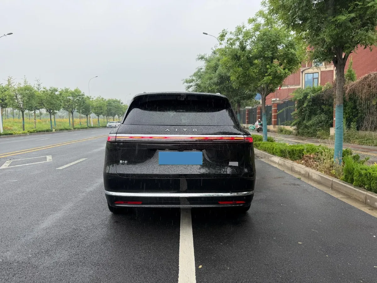 2026 AITO AITO M7 REEV 160HP REEV,autocango,china used car exporter,china ev exporter,chinese used car exporter,chinese used ev exporter