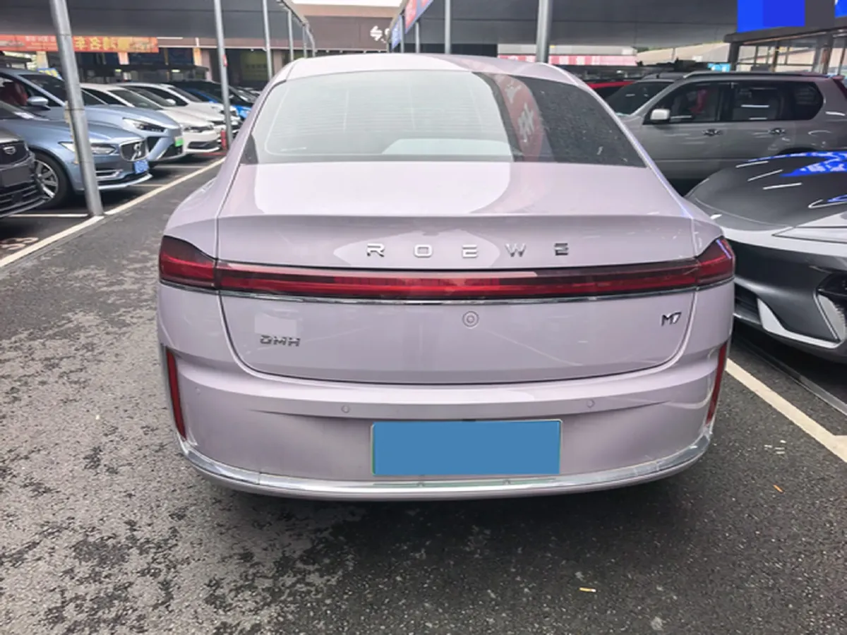 2025 Roewe M7 DMH 1.5L 112HP L4 1DHT PHEV,autocango,china used car exporter,china ev exporter,chinese used car exporter,chinese used ev exporter