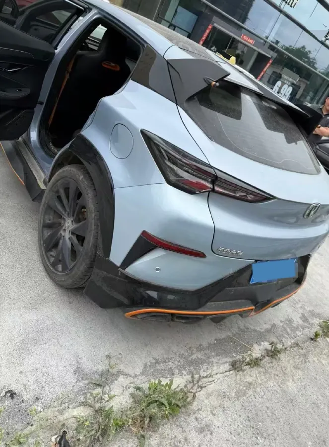 2022 ChangAn UNI-T 1.5T 188HP L4 7DCT,autocango,china used car exporter,china ev exporter,chinese used car exporter,chinese used ev exporter