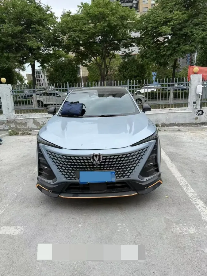 2022 ChangAn UNI-T 1.5T 188HP L4 7DCT,autocango,china used car exporter,china ev exporter,chinese used car exporter,chinese used ev exporter