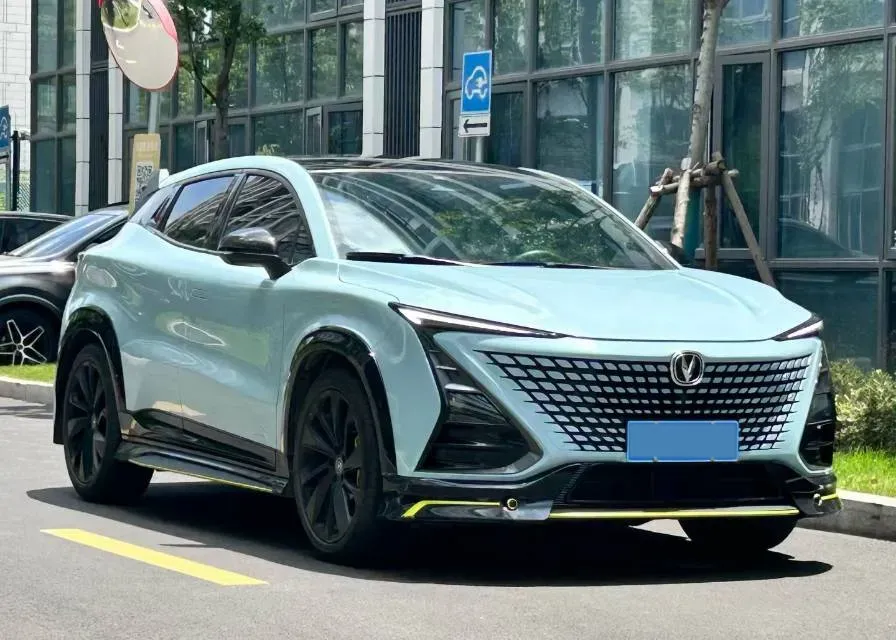 2022 ChangAn UNI-T 2.0T 233HP L4 8AT,autocango,china used car exporter,china ev exporter,chinese used car exporter,chinese used ev exporter