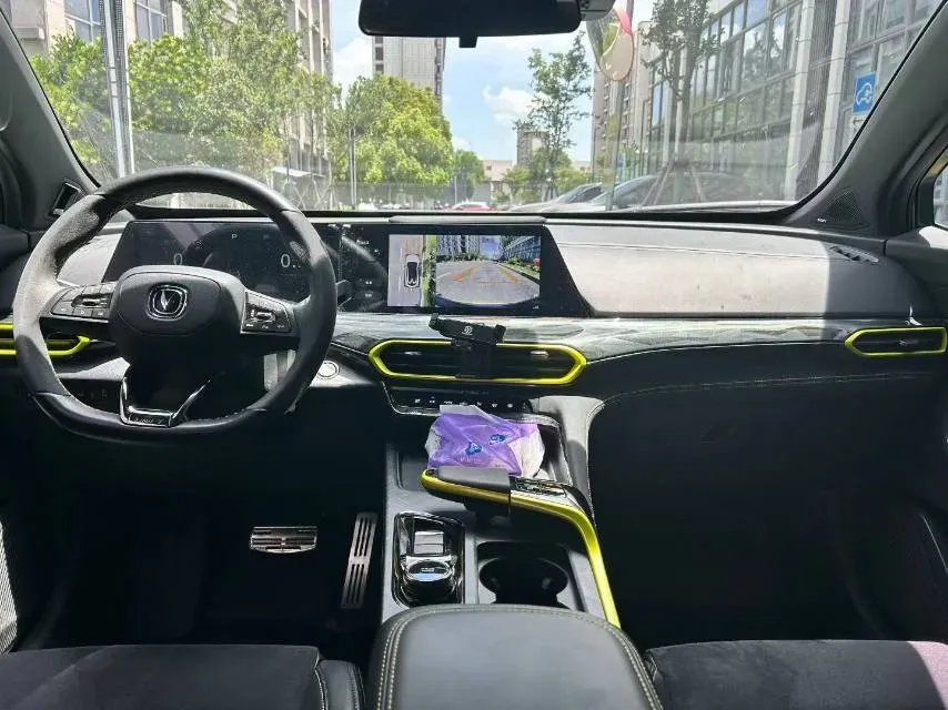 2022 ChangAn UNI-T 2.0T 233HP L4 8AT,autocango,china used car exporter,china ev exporter,chinese used car exporter,chinese used ev exporter