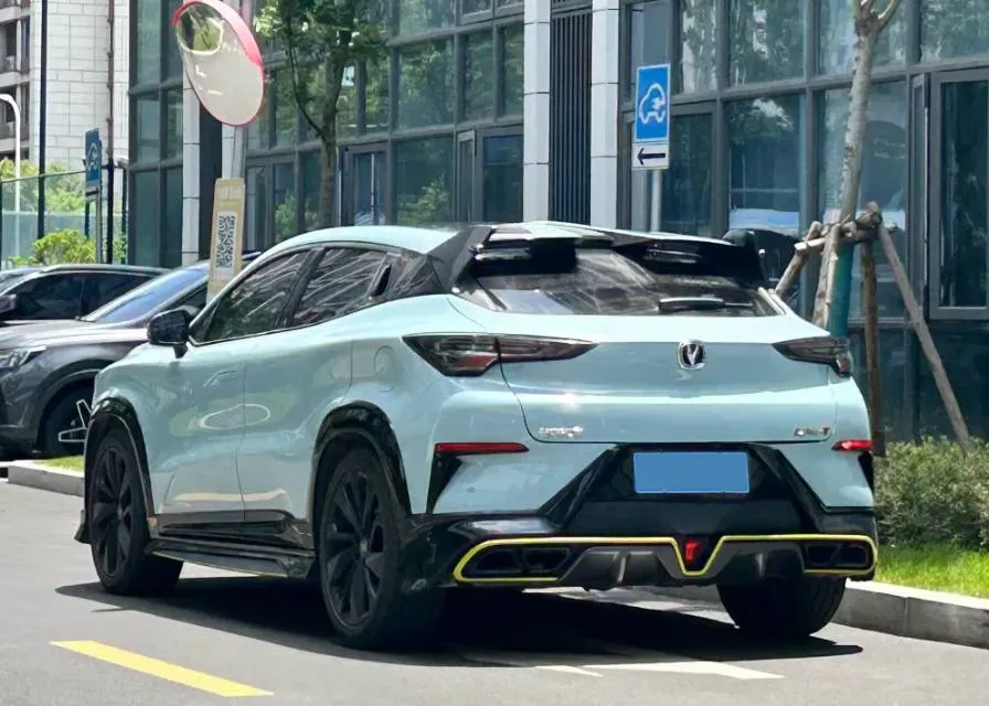 2022 ChangAn UNI-T 2.0T 233HP L4 8AT,autocango,china used car exporter,china ev exporter,chinese used car exporter,chinese used ev exporter