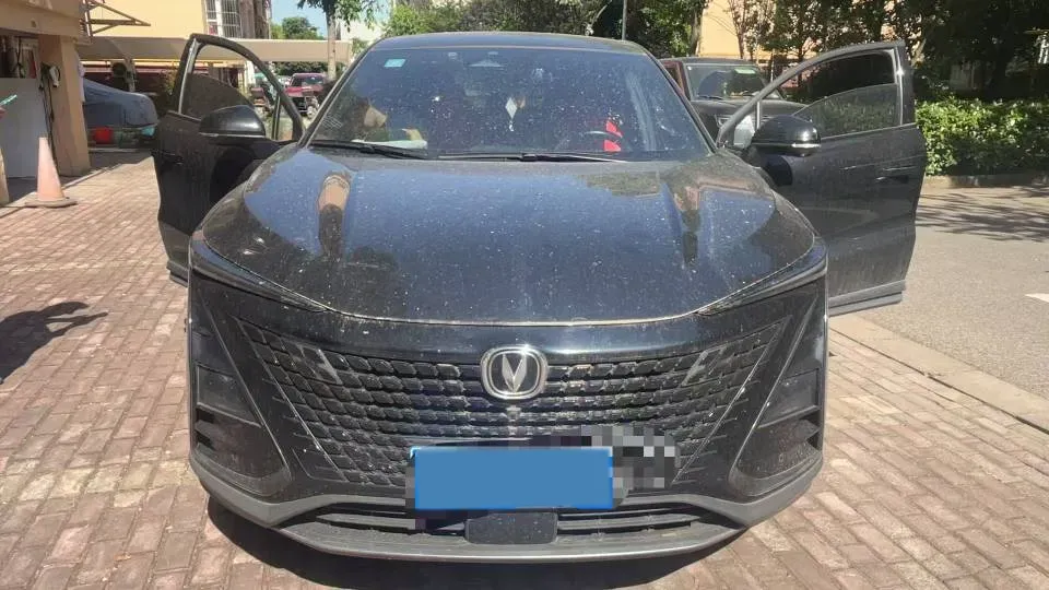 2022 ChangAn UNI-T 1.5T 188HP L4 7DCT,autocango,china used car exporter,china ev exporter,chinese used car exporter,chinese used ev exporter