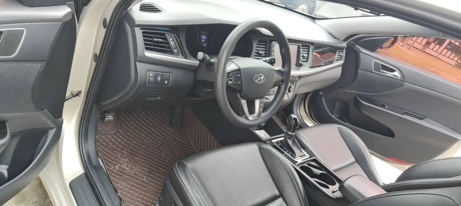 2017 Hyundai Mistra 1.6T 175HP L4 7DCT,autocango,china used car exporter,china ev exporter,chinese used car exporter,chinese used ev exporter