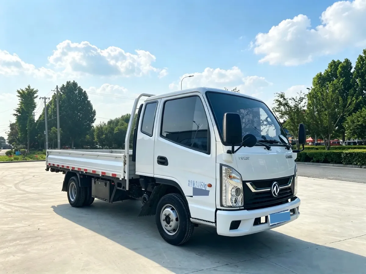 2023 DongFeng DFSK D71 1.6L 122HP L4 5MT,autocango,china used car exporter,china ev exporter,chinese used car exporter,chinese used ev exporter
