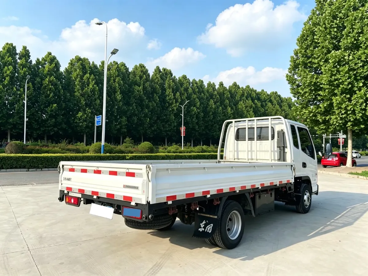 2023 DongFeng DFSK D71 1.6L 122HP L4 5MT,autocango,china used car exporter,china ev exporter,chinese used car exporter,chinese used ev exporter