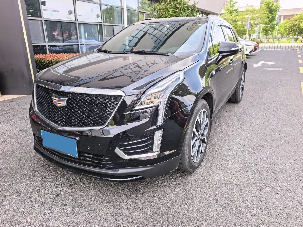 2022 Cadillac XT5 2.0T 237HP L4 9AT,autocango,china used car exporter,china ev exporter,chinese used car exporter,chinese used ev exporter
