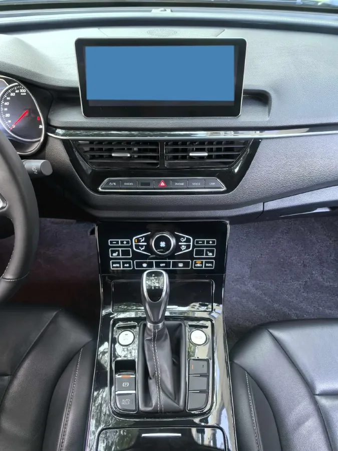 2019 HongQi H5 1.8T 180HP L4 6AT,autocango,china used car exporter,china ev exporter,chinese used car exporter,chinese used ev exporter