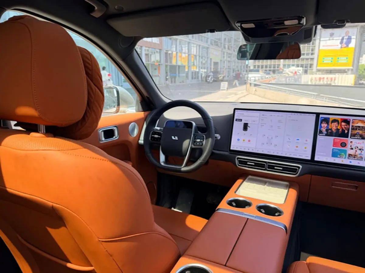 2023 Li L8 Range Extended 154HP REEV 40.9KWH,autocango,china used car exporter,china ev exporter,chinese used car exporter,chinese used ev exporter