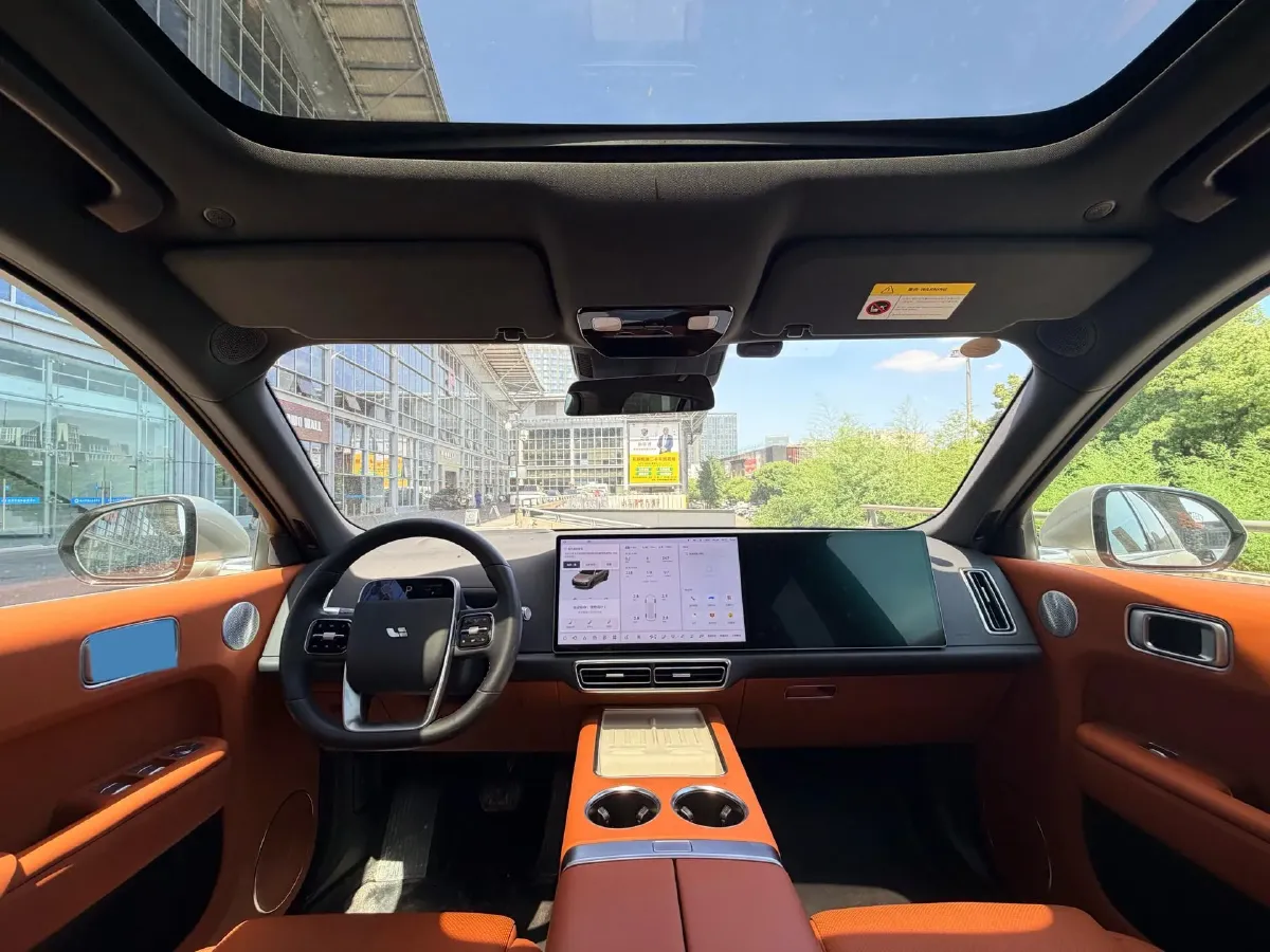 2023 Li L8 Range Extended 154HP REEV 40.9KWH,autocango,china used car exporter,china ev exporter,chinese used car exporter,chinese used ev exporter