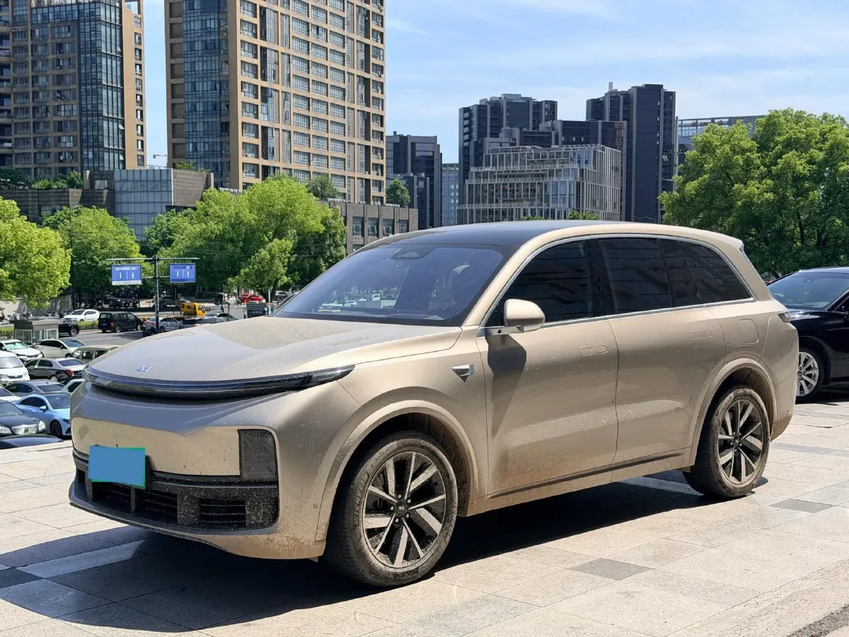 2023 Li L8 Range Extended 154HP REEV 40.9KWH,autocango,china used car exporter,china ev exporter,chinese used car exporter,chinese used ev exporter