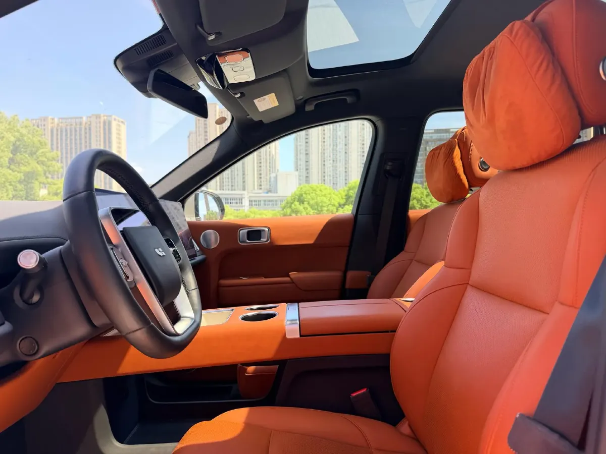 2023 Li L8 Range Extended 154HP REEV 40.9KWH,autocango,china used car exporter,china ev exporter,chinese used car exporter,chinese used ev exporter
