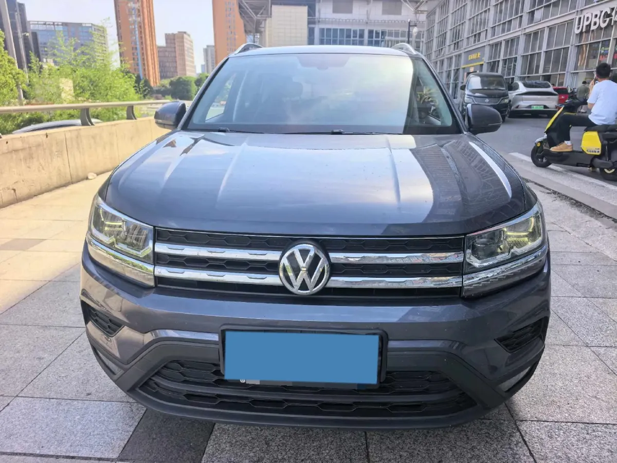2019 MINI MINI 1.5T 102HP L3 7DCT,autocango,china used car exporter,china ev exporter,chinese used car exporter,chinese used ev exporter