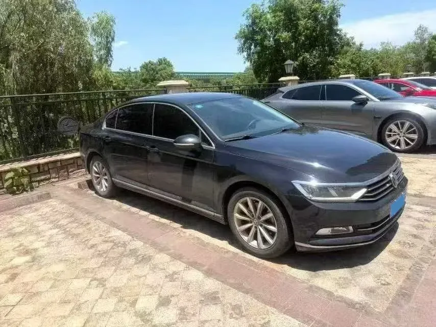 2020 Volkswagen Magotan 2.0T 186HP L4 7DCT,autocango,china used car exporter,china ev exporter,chinese used car exporter,chinese used ev exporter