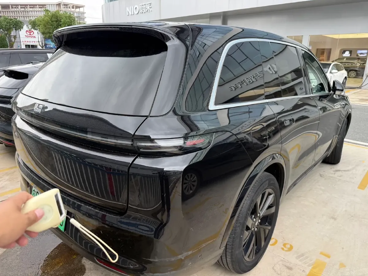 2023 Li L7 Range Extended 154HP REEV 40.9KWH,autocango,china used car exporter,china ev exporter,chinese used car exporter,chinese used ev exporter
