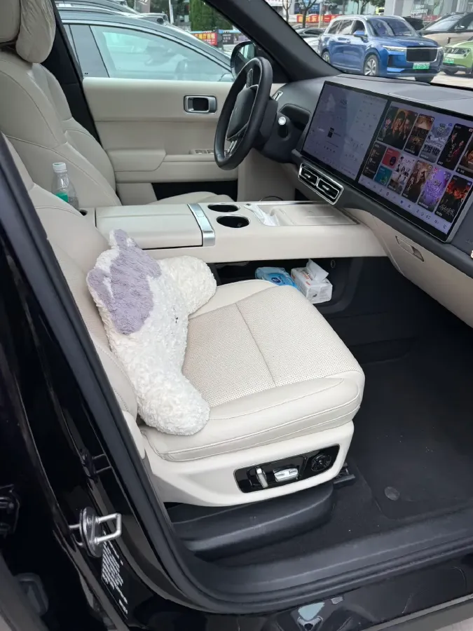 2023 Li L7 Range Extended 154HP REEV 40.9KWH,autocango,china used car exporter,china ev exporter,chinese used car exporter,chinese used ev exporter
