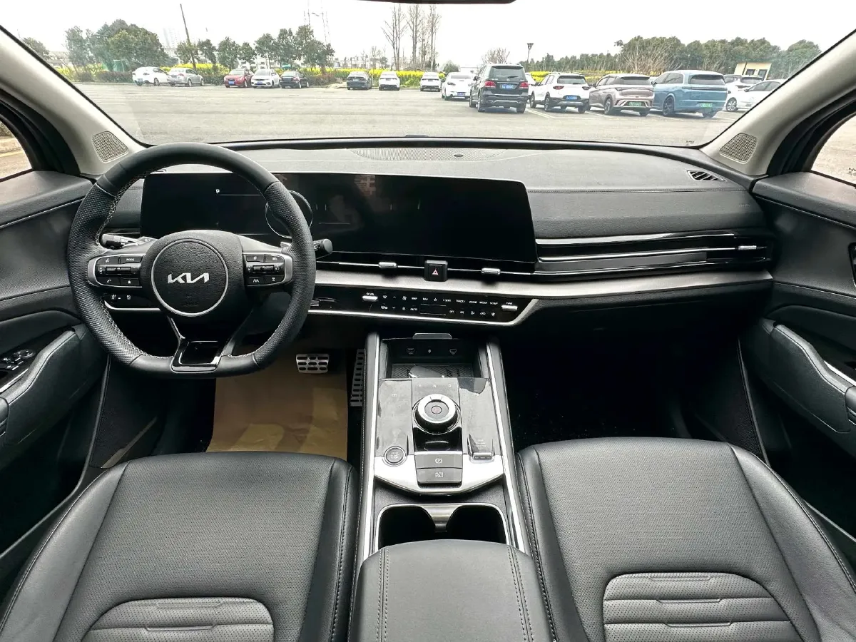 2023 Kia Sportage 2.0T 236HP L4 8AT,autocango,china used car exporter,china ev exporter,chinese used car exporter,chinese used ev exporter