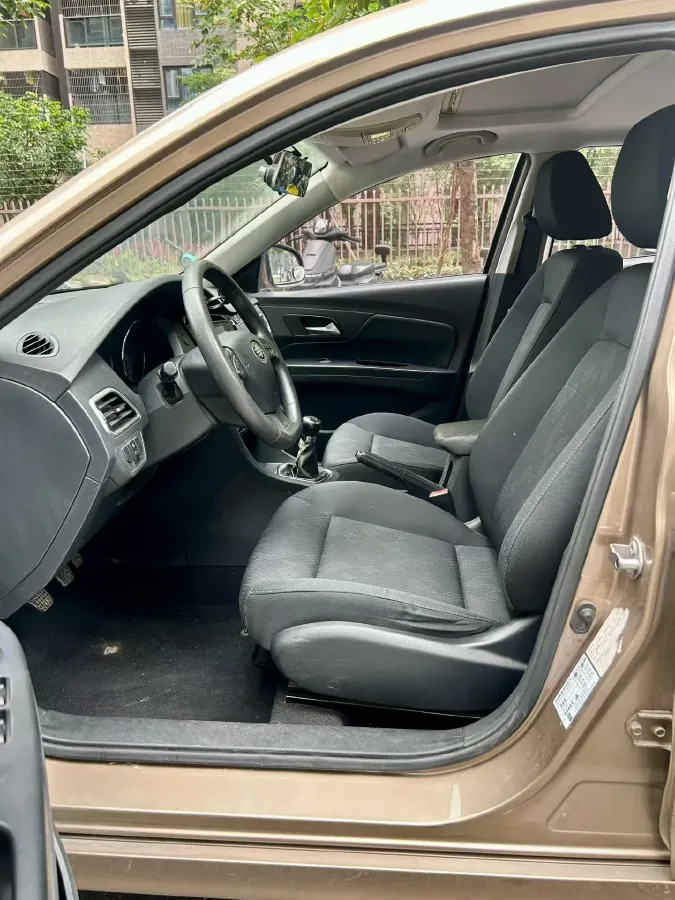2016 FAW Jumpal A70 1.6L 113HP L4 6AT,autocango,china used car exporter,china ev exporter,chinese used car exporter,chinese used ev exporter