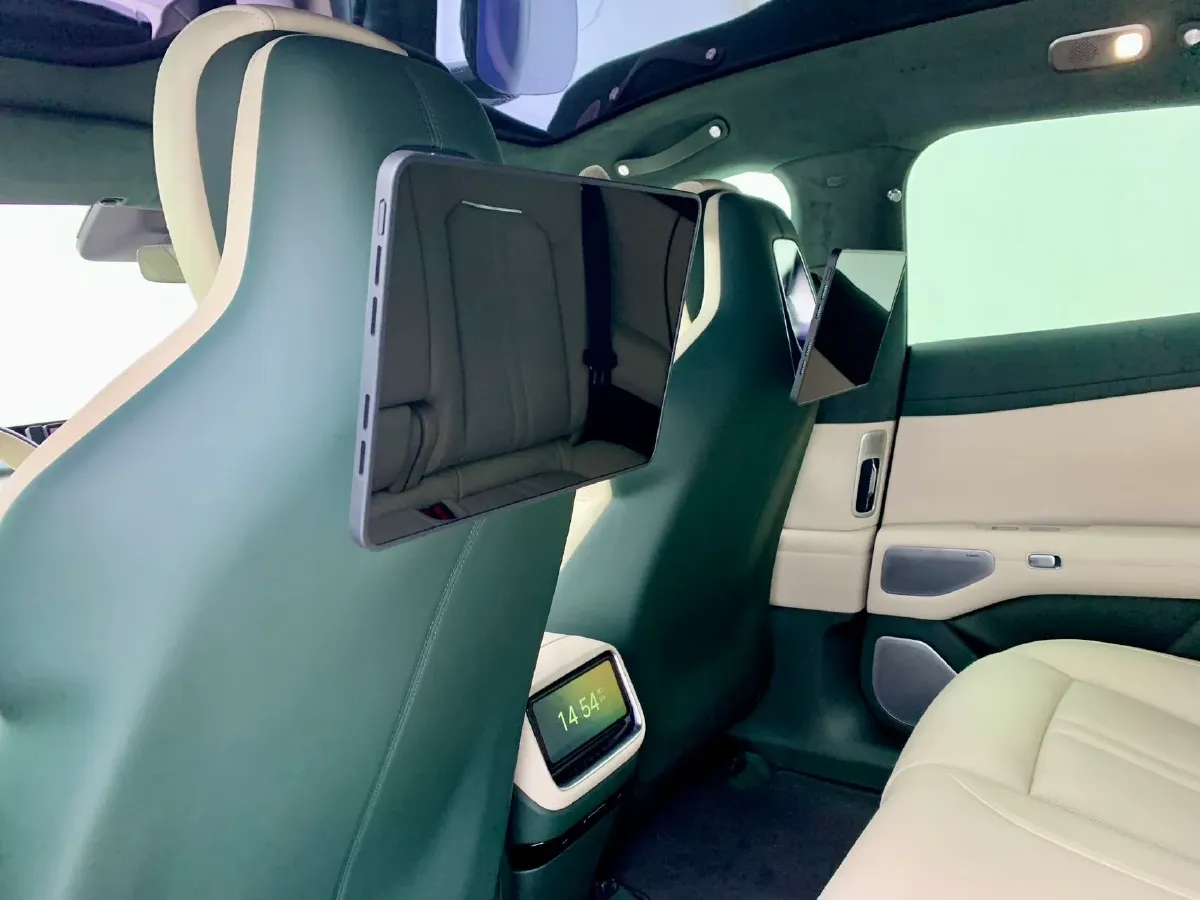 2025 MI YU7 BEV 101.7KWH,autocango,china used car exporter,china ev exporter,chinese used car exporter,chinese used ev exporter