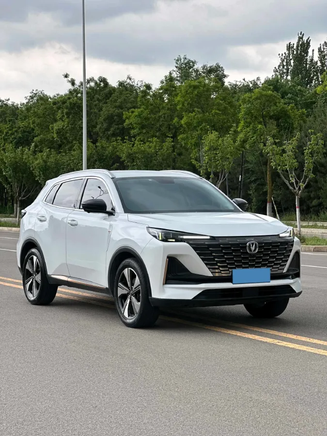 2022 ChangAn Oshan X7 Plus 1.5T 188HP L4 7DCT,autocango,china used car exporter,china ev exporter,chinese used car exporter,chinese used ev exporter