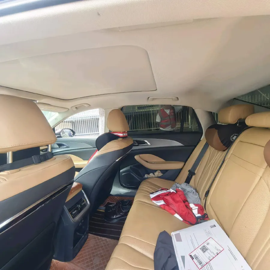 2023 HongQi H5 2.0T 224HP L4 8AT,autocango,china used car exporter,china ev exporter,chinese used car exporter,chinese used ev exporter