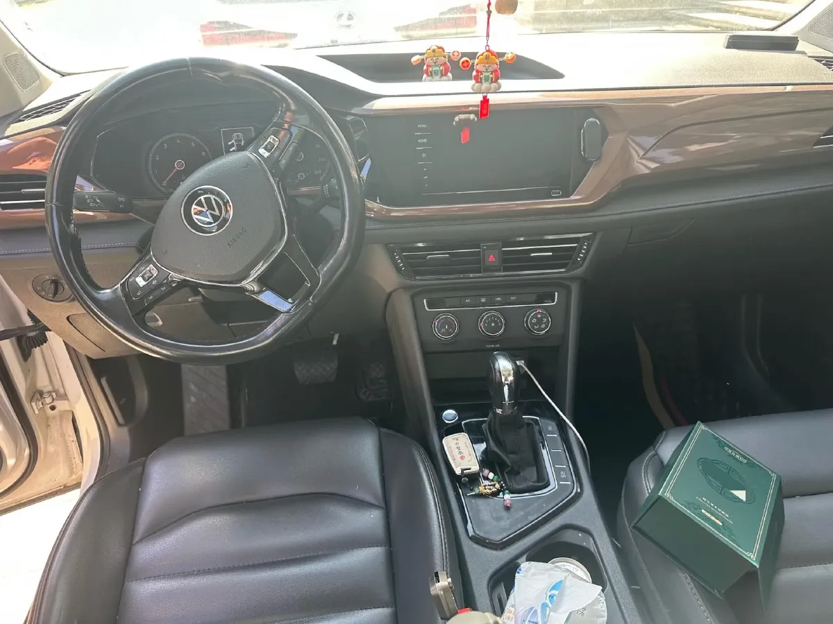 2021 Volkswagen Tharu 1.4T 150HP L4 7DCT,autocango,china used car exporter,china ev exporter,chinese used car exporter,chinese used ev exporter