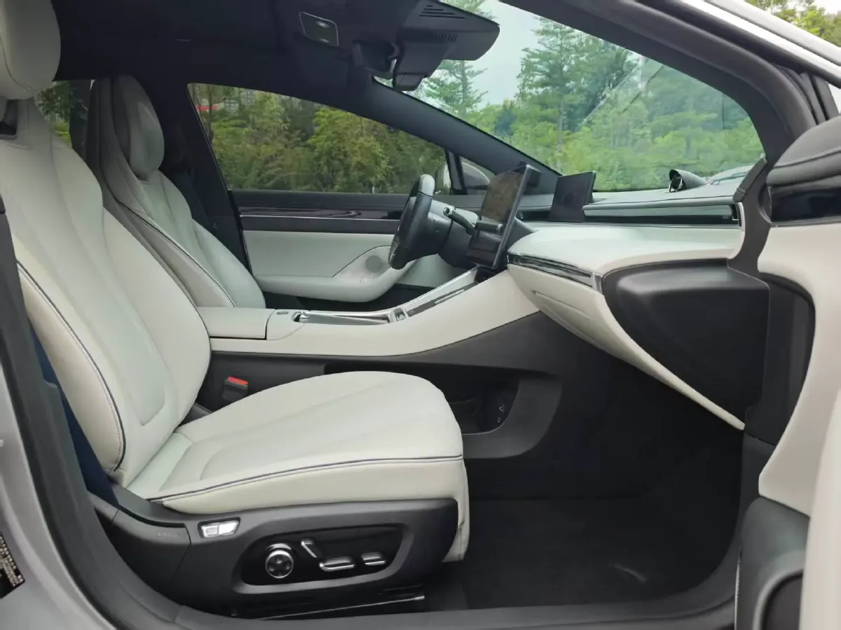 2024 Luxeed S7 BEV 82KWH,autocango,china used car exporter,china ev exporter,chinese used car exporter,chinese used ev exporter
