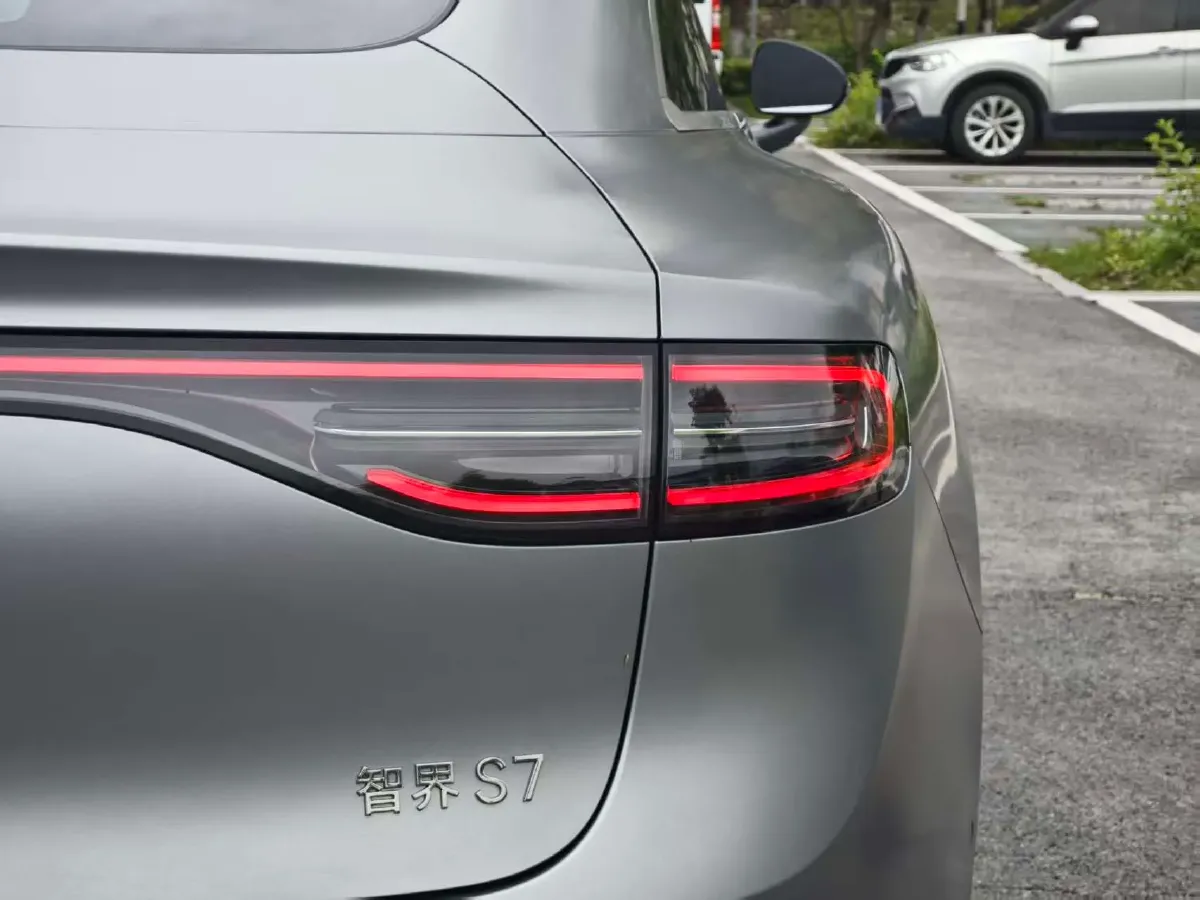 2024 Luxeed S7 BEV 82KWH,autocango,china used car exporter,china ev exporter,chinese used car exporter,chinese used ev exporter