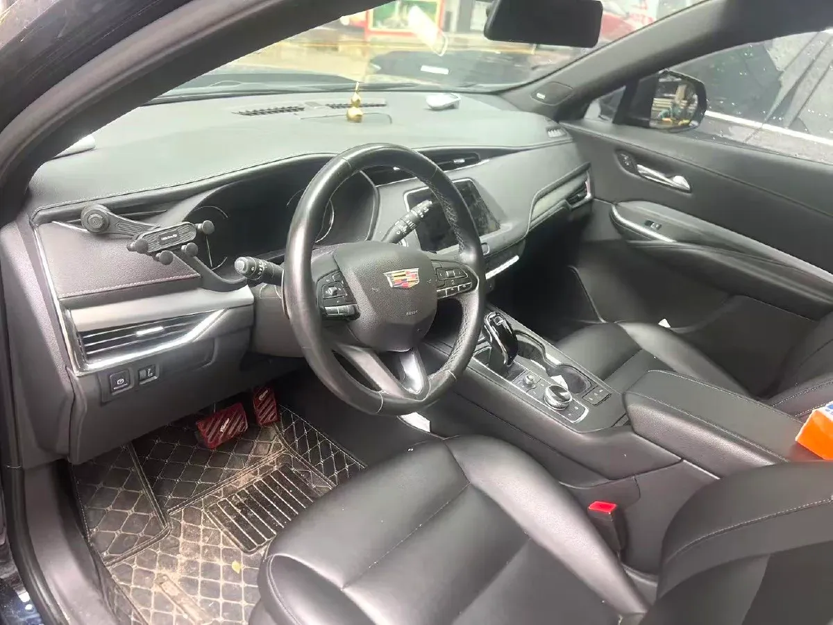 2021 Cadillac XT4 2.0T 237HP L4 9AT,autocango,china used car exporter,china ev exporter,chinese used car exporter,chinese used ev exporter