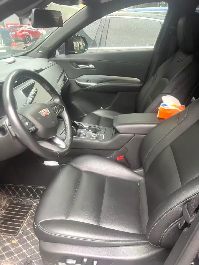 2021 Cadillac XT4 2.0T 237HP L4 9AT,autocango,china used car exporter,china ev exporter,chinese used car exporter,chinese used ev exporter