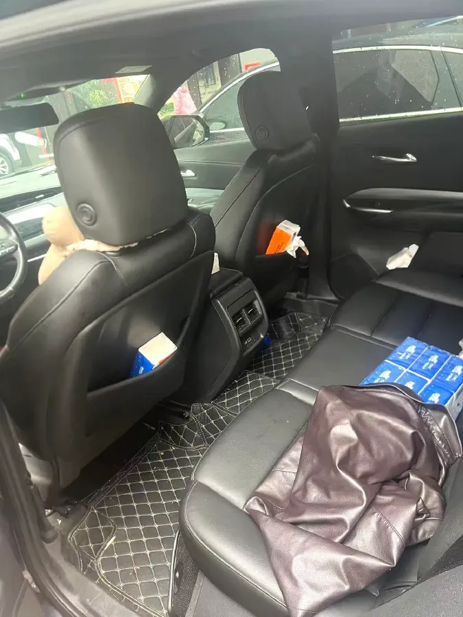 2021 Cadillac XT4 2.0T 237HP L4 9AT,autocango,china used car exporter,china ev exporter,chinese used car exporter,chinese used ev exporter