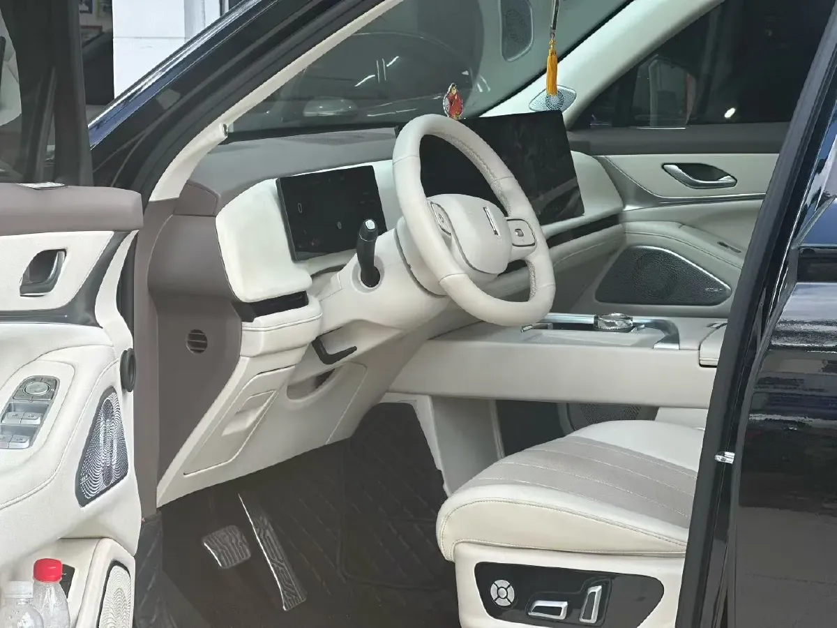 2025 WEY BlueMountain 1.5T 170HP L4 4DHT PHEV 44.5KWH,autocango,china used car exporter,china ev exporter,chinese used car exporter,chinese used ev exporter