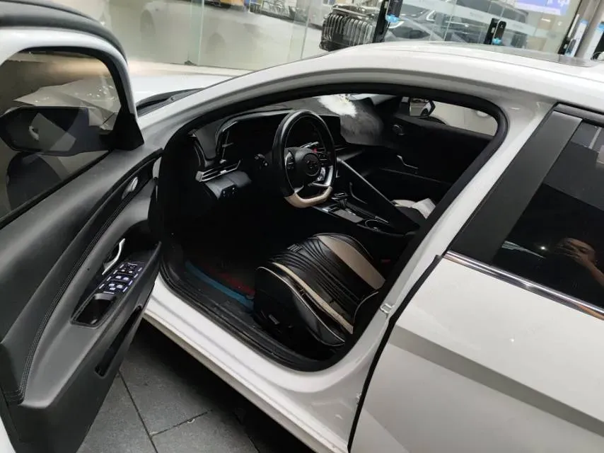 2023 Hyundai Elantra 1.5L 115HP L4 CVT,autocango,china used car exporter,china ev exporter,chinese used car exporter,chinese used ev exporter
