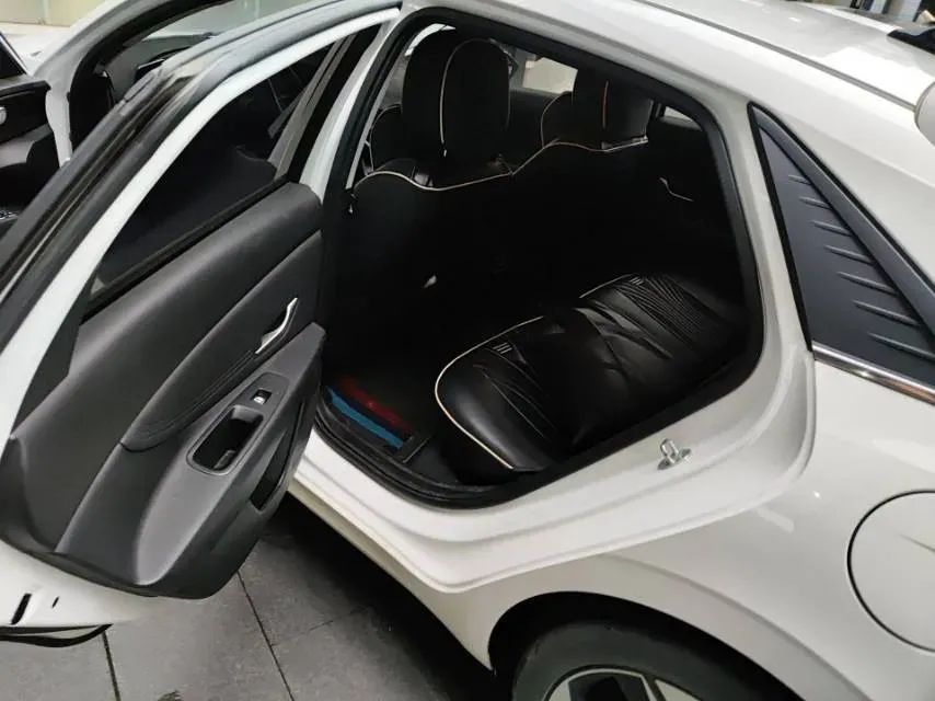 2023 Hyundai Elantra 1.5L 115HP L4 CVT,autocango,china used car exporter,china ev exporter,chinese used car exporter,chinese used ev exporter