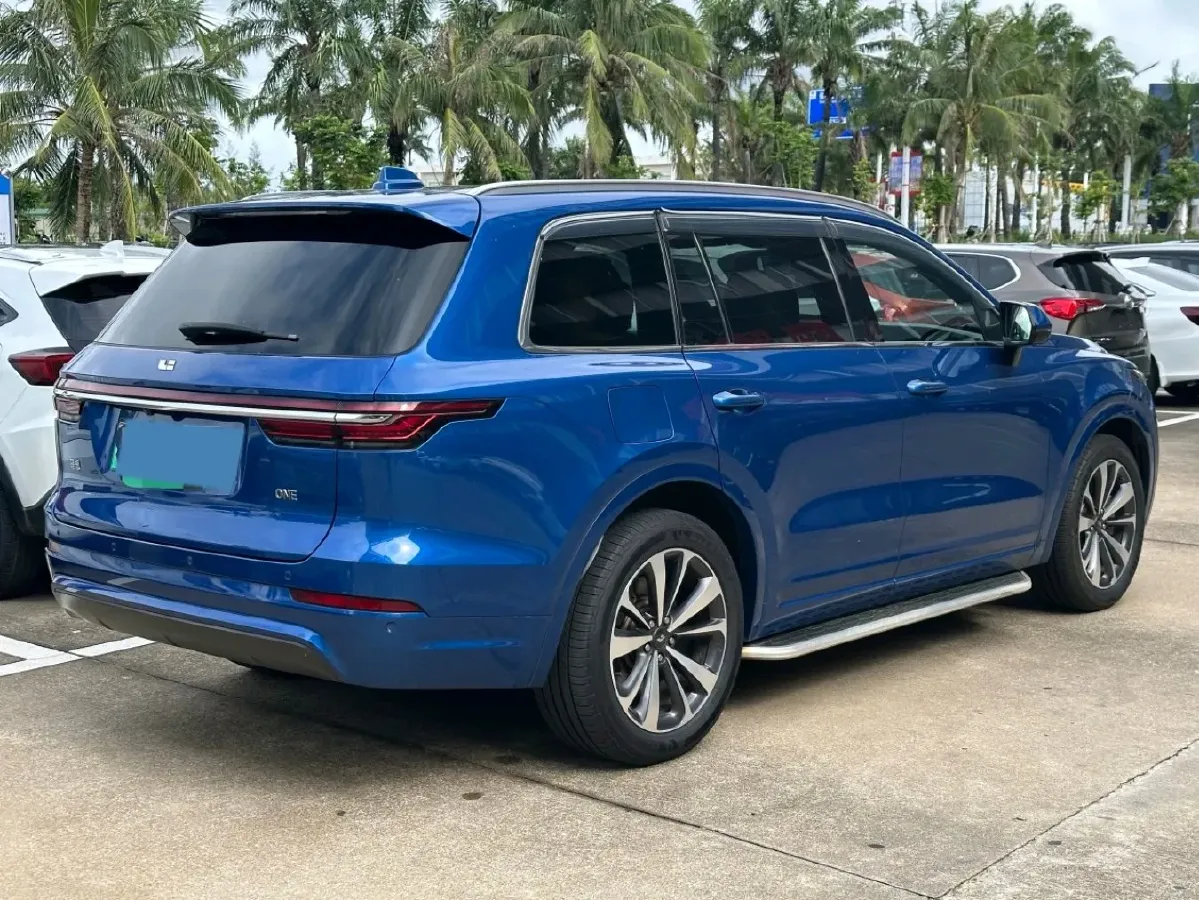 2020 Li ONE Range Extended 131HP REEV 40.5KWH,autocango,china used car exporter,china ev exporter,chinese used car exporter,chinese used ev exporter