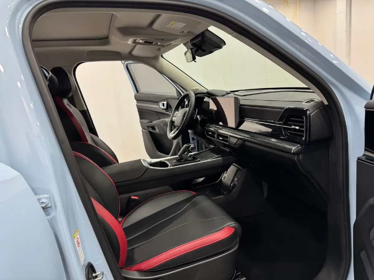 2022 MAXUS D60 1.5T 169HP L4 7DCT,autocango,china used car exporter,china ev exporter,chinese used car exporter,chinese used ev exporter