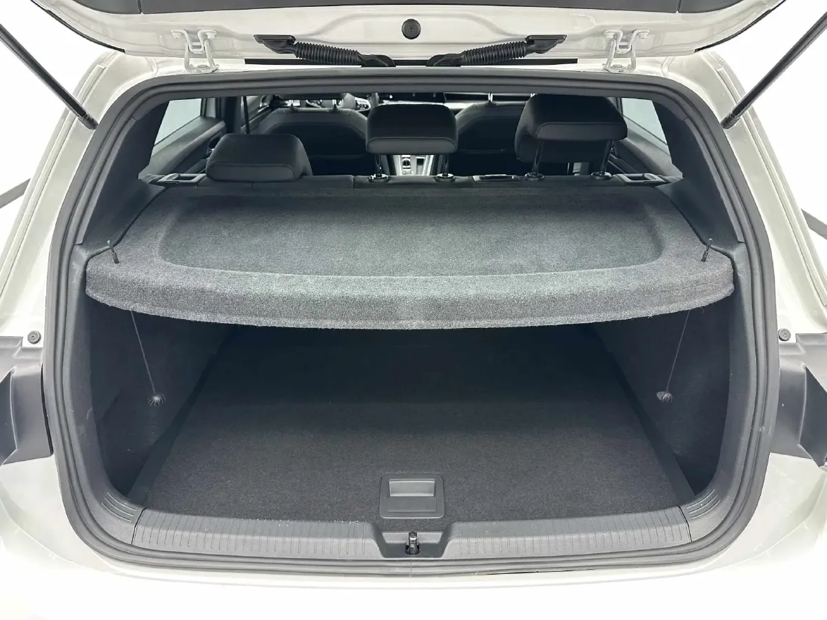 2023 Volkswagen Golf 1.4T 150HP L4 7DCT,autocango,china used car exporter,china ev exporter,chinese used car exporter,chinese used ev exporter