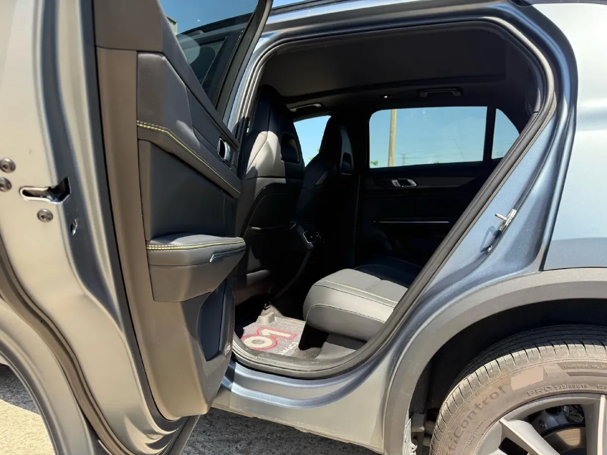 2025 LYNK&CO 01 2.0T 254HP L4 8AT,autocango,china used car exporter,china ev exporter,chinese used car exporter,chinese used ev exporter