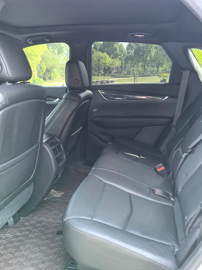 2021 Cadillac XT5 2.0T 237HP L4 9AT,autocango,china used car exporter,china ev exporter,chinese used car exporter,chinese used ev exporter