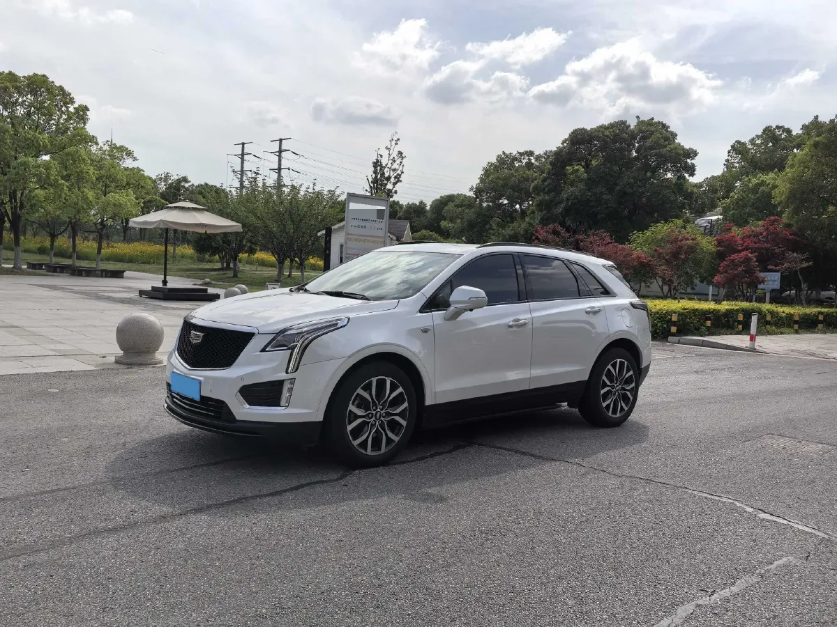 2021 Cadillac XT5 2.0T 237HP L4 9AT,autocango,china used car exporter,china ev exporter,chinese used car exporter,chinese used ev exporter