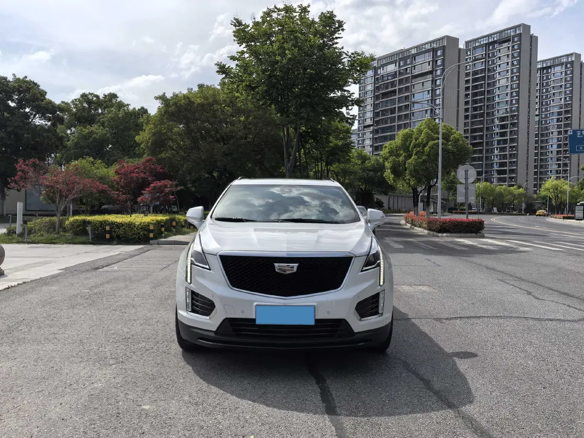 2021 Cadillac XT5 2.0T 237HP L4 9AT,autocango,china used car exporter,china ev exporter,chinese used car exporter,chinese used ev exporter