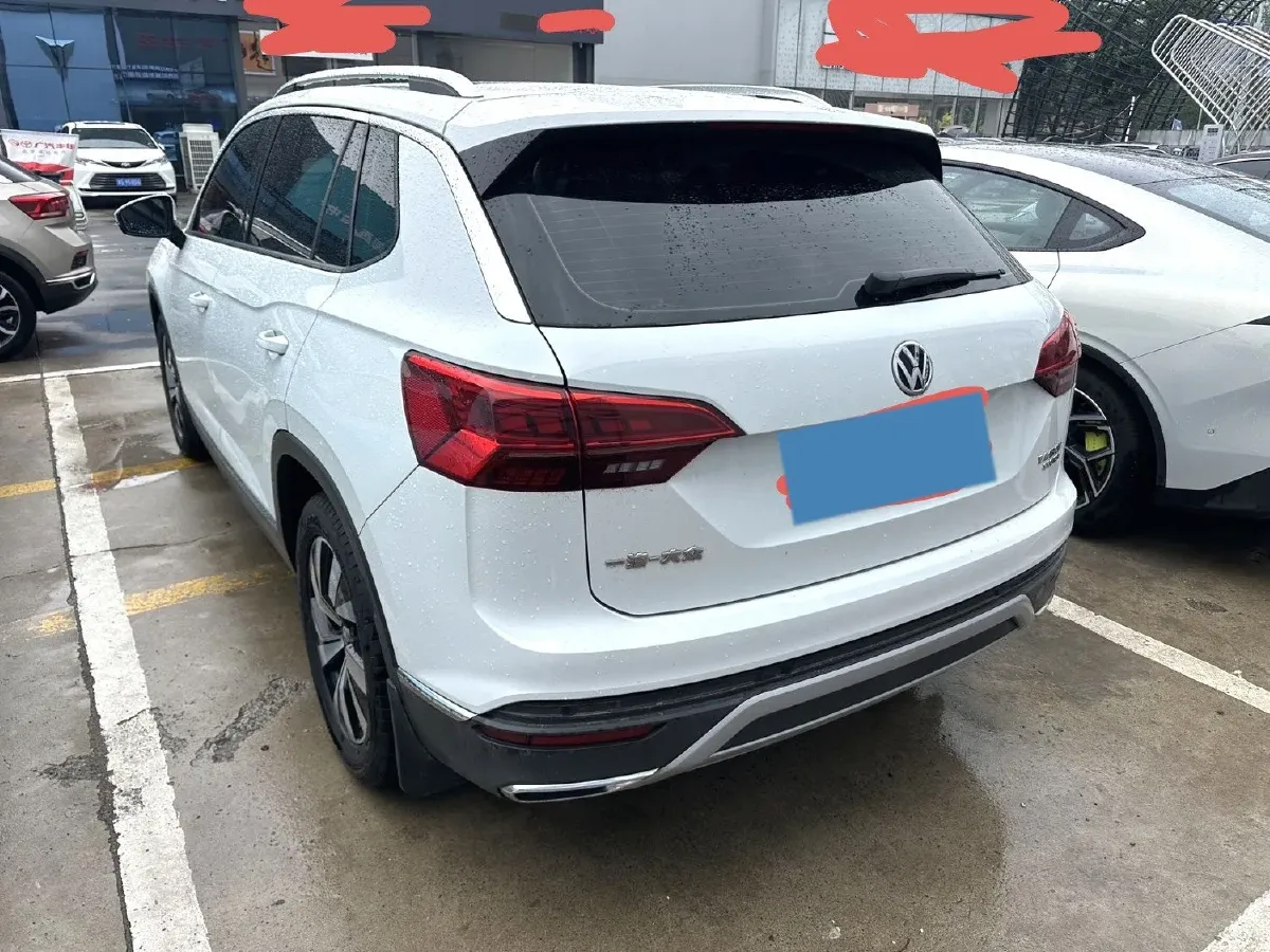 2019 Jeep Cherokee 2.0T 234HP L4 9AT,autocango,china used car exporter,china ev exporter,chinese used car exporter,chinese used ev exporter