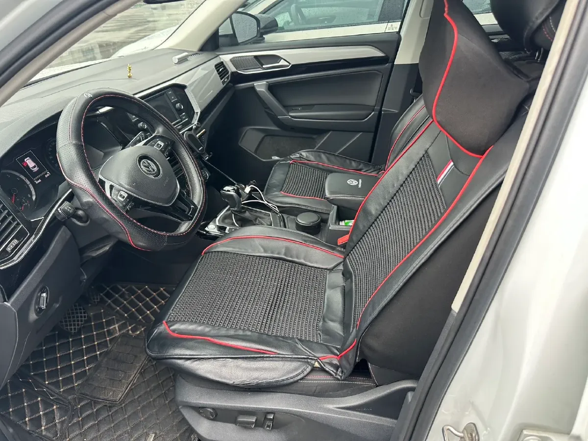 2019 Jeep Cherokee 2.0T 234HP L4 9AT,autocango,china used car exporter,china ev exporter,chinese used car exporter,chinese used ev exporter
