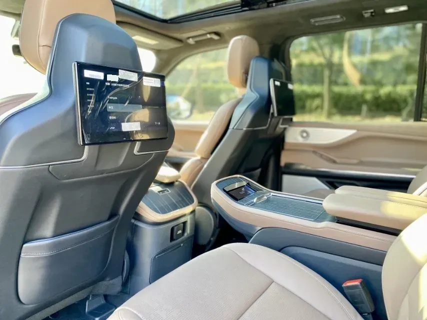 2025 Lincoln Navigator 3.5T 396HP V6 10AT,autocango,china used car exporter,china ev exporter,chinese used car exporter,chinese used ev exporter