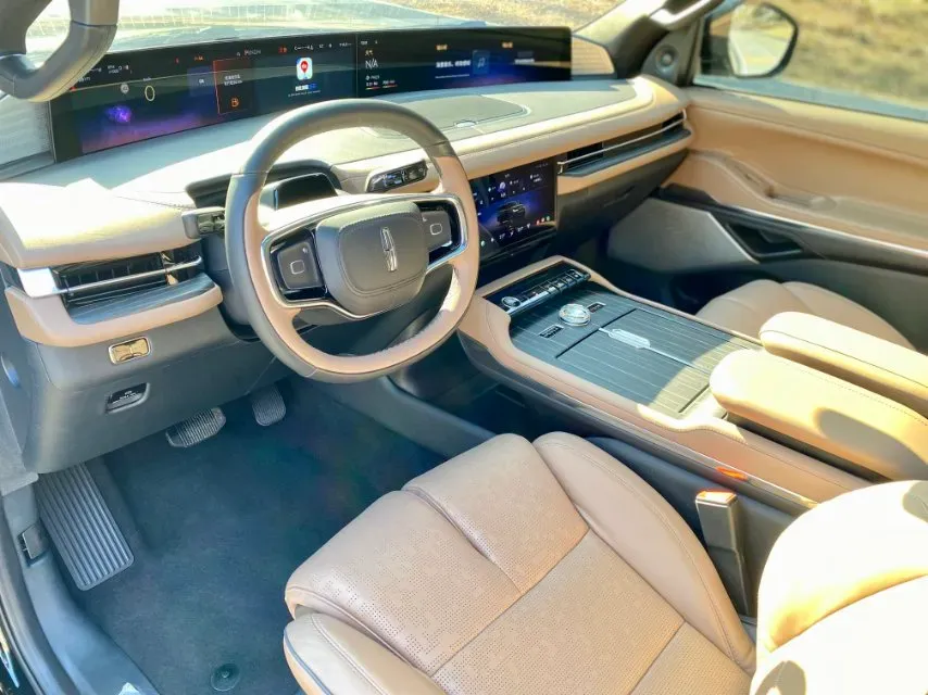 2025 Lincoln Navigator 3.5T 396HP V6 10AT,autocango,china used car exporter,china ev exporter,chinese used car exporter,chinese used ev exporter