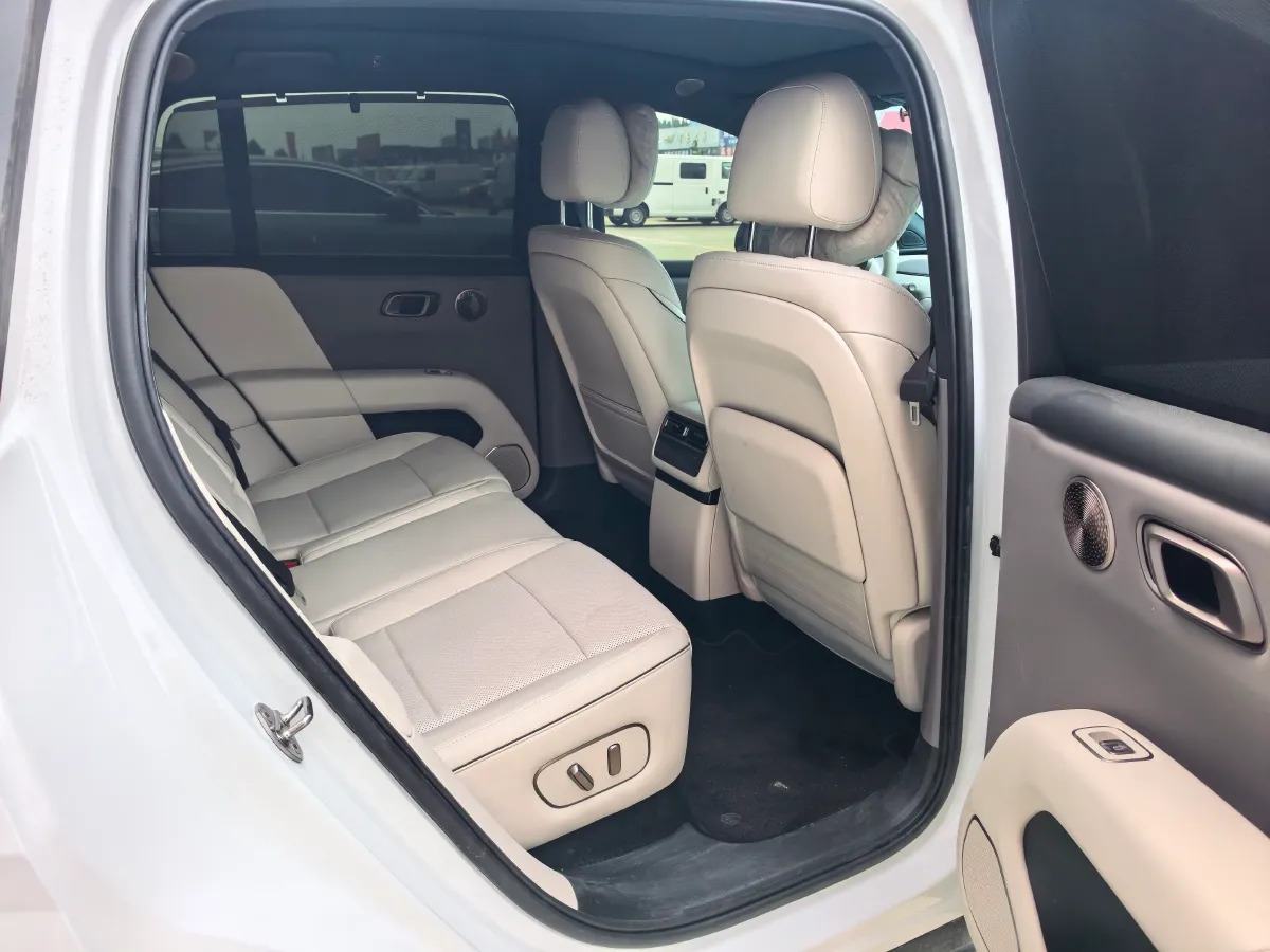 2025 Li i6 BEV,autocango,china used car exporter,china ev exporter,chinese used car exporter,chinese used ev exporter