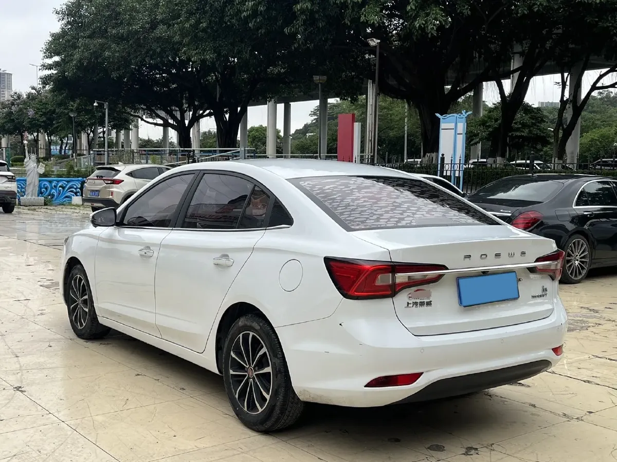 2020 Roewe i5 1.5L 120HP L4 CVT,autocango,china used car exporter,china ev exporter,chinese used car exporter,chinese used ev exporter