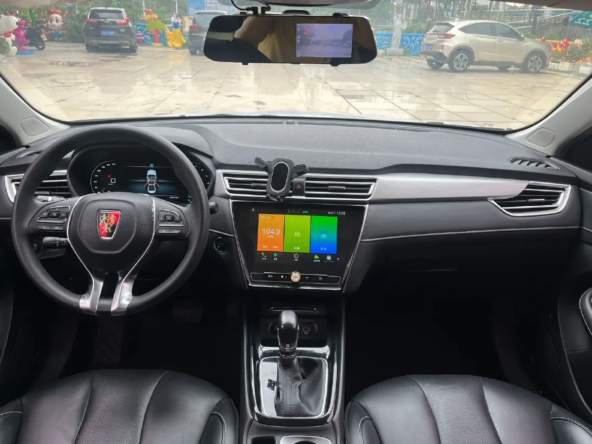 2020 Roewe i5 1.5L 120HP L4 CVT,autocango,china used car exporter,china ev exporter,chinese used car exporter,chinese used ev exporter