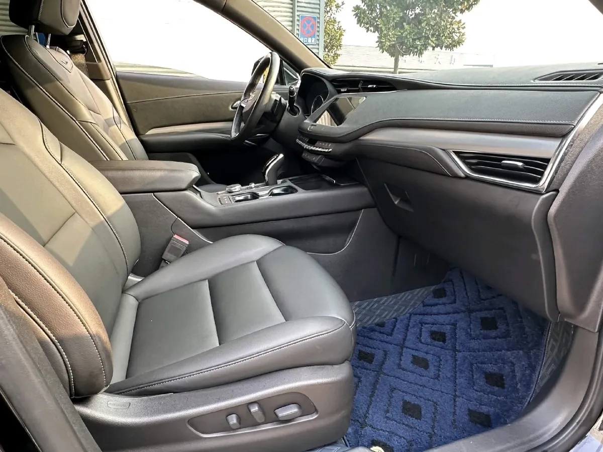 2021 Cadillac XT4 2.0T 237HP L4 9AT,autocango,china used car exporter,china ev exporter,chinese used car exporter,chinese used ev exporter